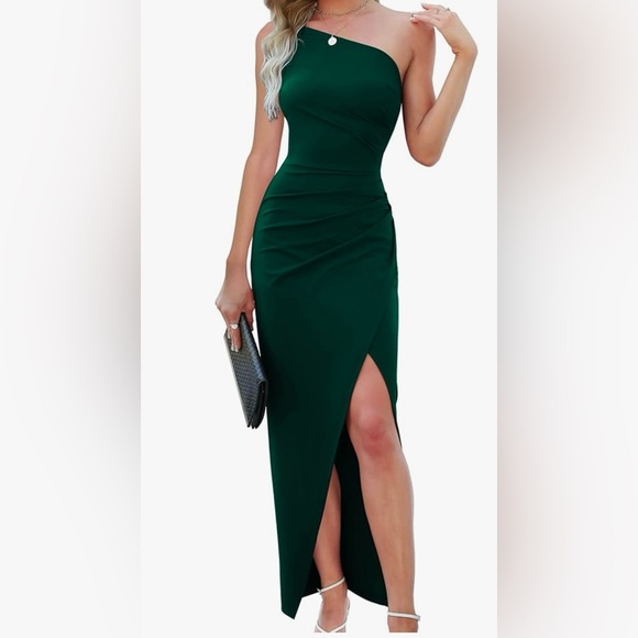 Sarin Mathews Dresses & Skirts - NWT Sarin Mathews One Shoulder Long Dress Sleeveless Ruched Cocktail Dresses